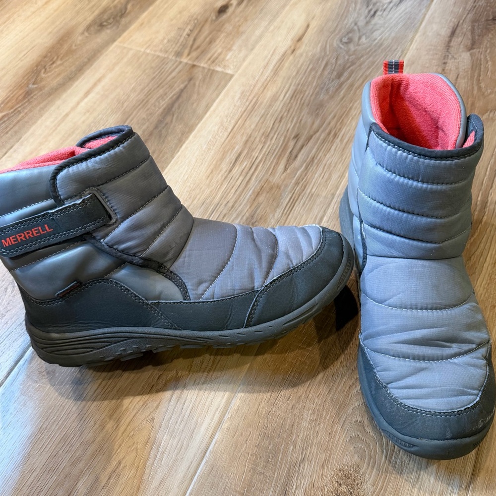 Merrell unisex polar puffer big kid winter snow Boots size 7 gray/orange